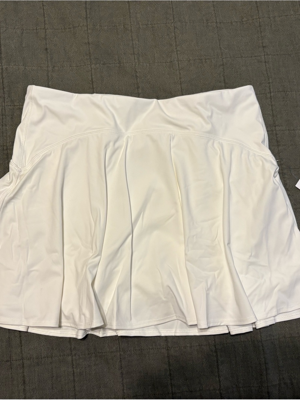 Old Navy White Pleated Active Skort